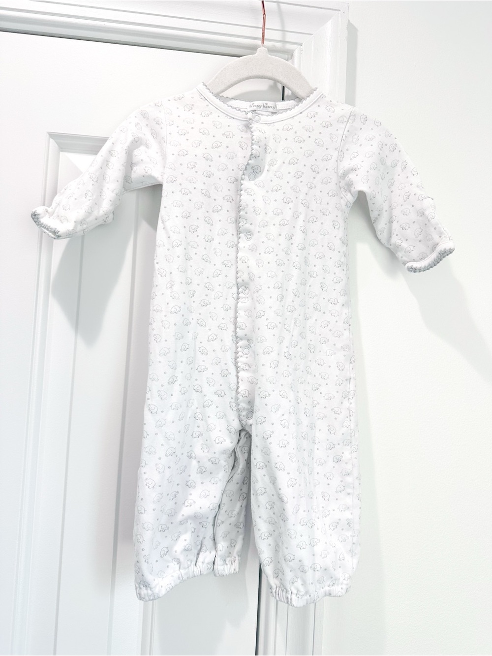 Kissy Kissy SM elephant gown EUC